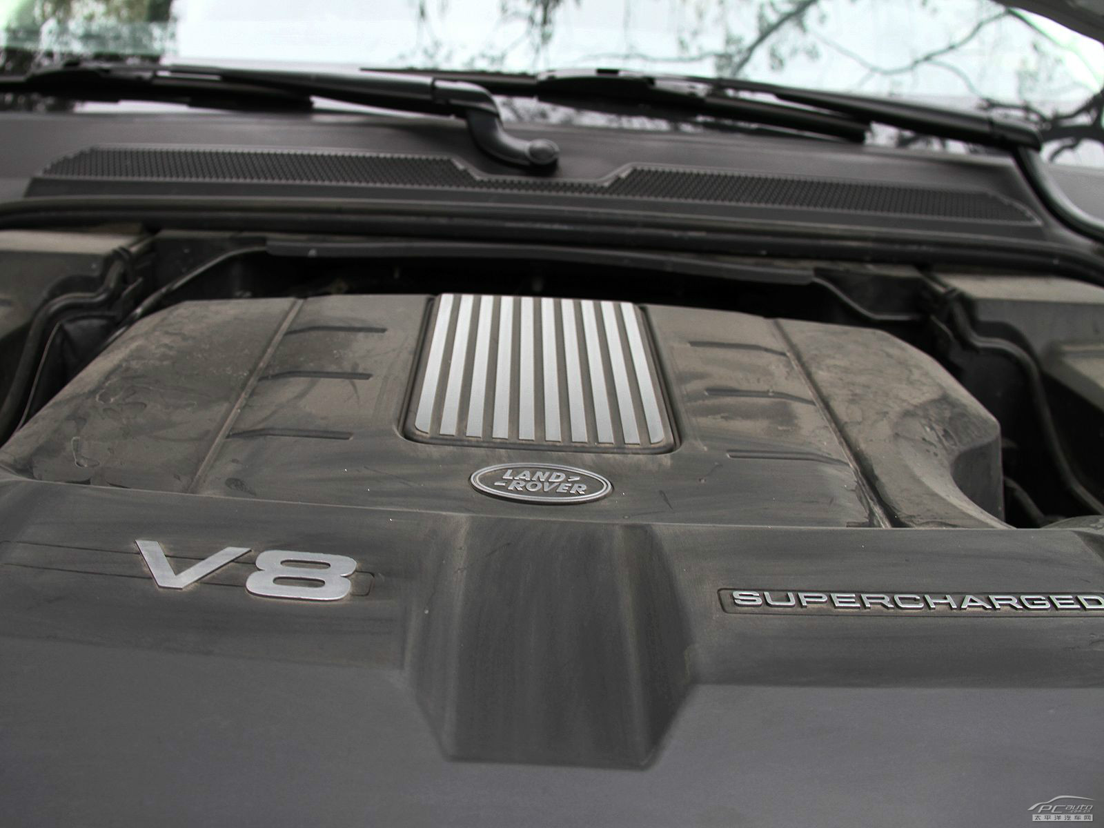 攬勝運動細(xì)節(jié)高清大圖