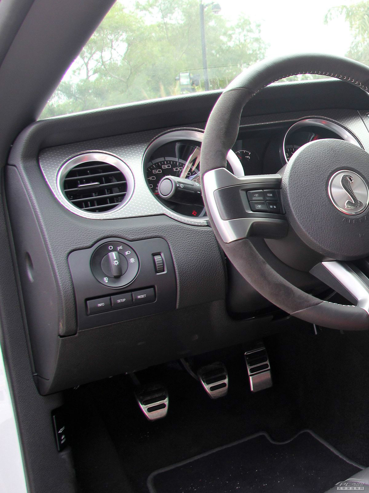 福特Mustang內(nèi)飾高清大圖