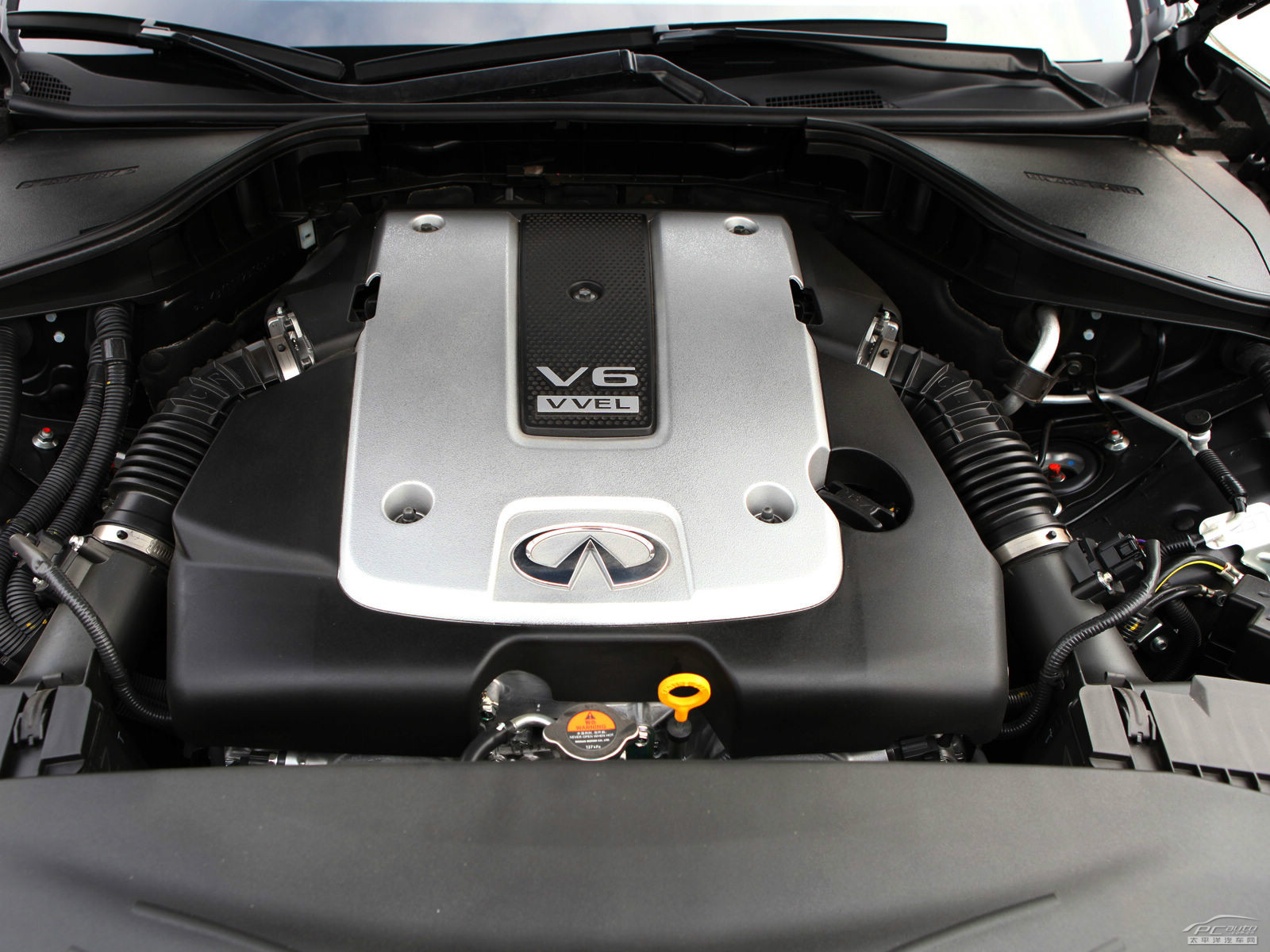 英菲尼迪M細(xì)節(jié)高清大圖