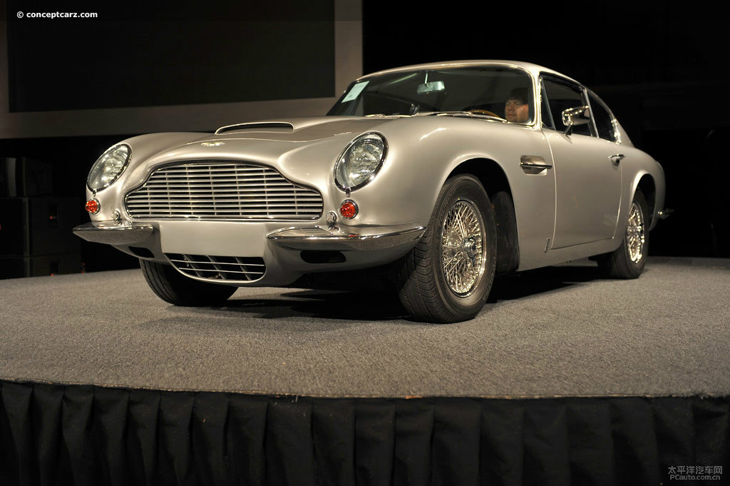 DB9DƬ