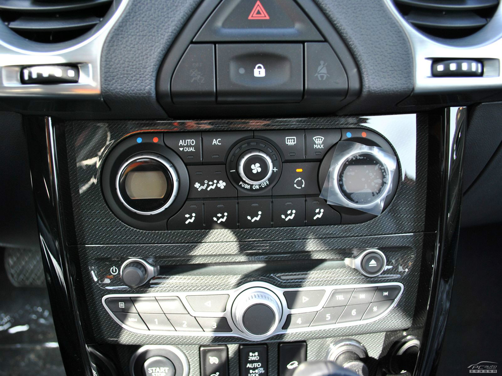 科雷傲(進口)內(nèi)飾高清大圖