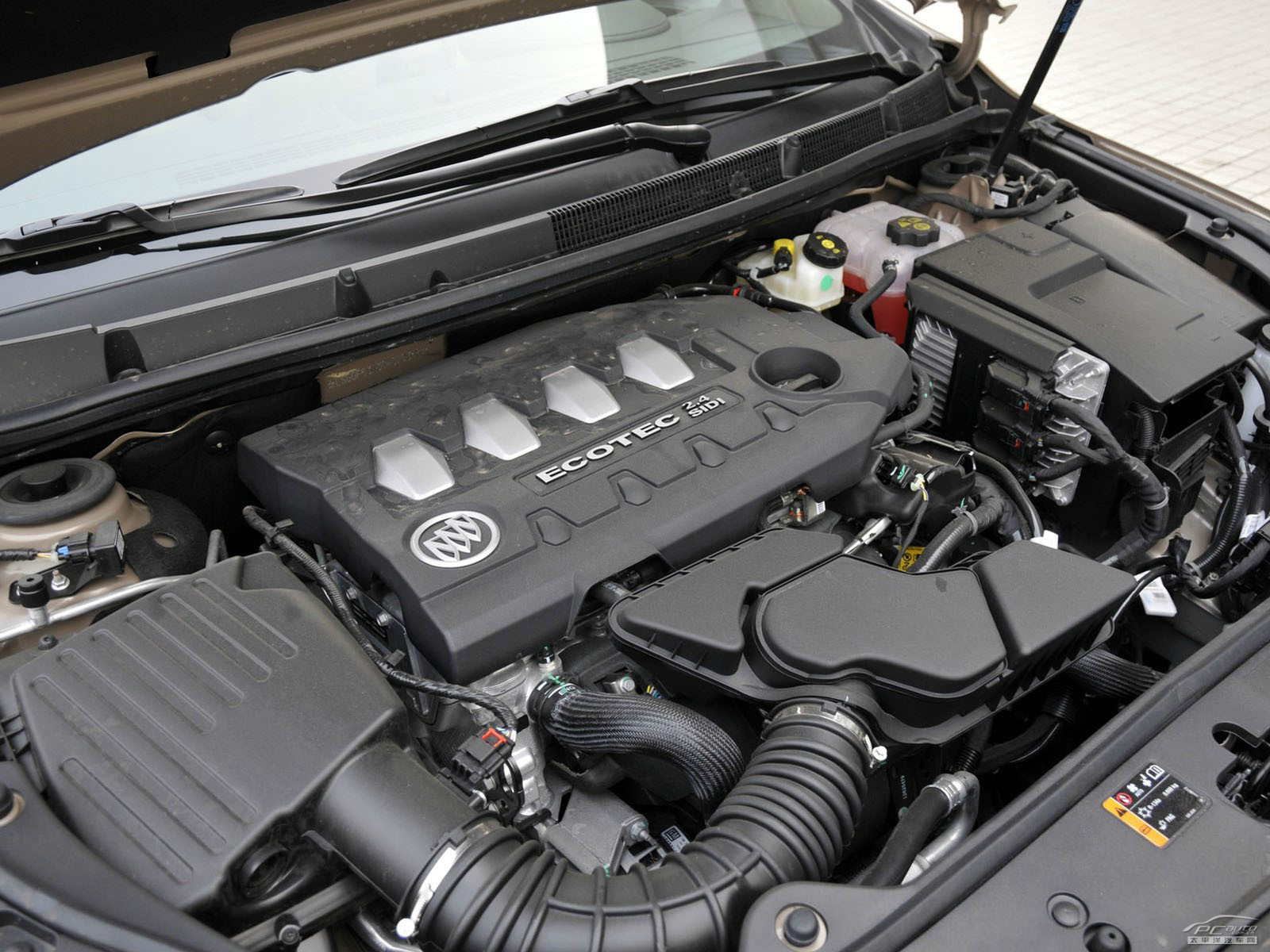 君越細(xì)節(jié)高清大圖