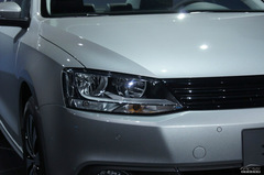 一汽-大眾全新2012款速騰上市現(xiàn)場報道照片