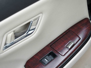 2010款 2.5L Royal 2010款 2.5L Royal