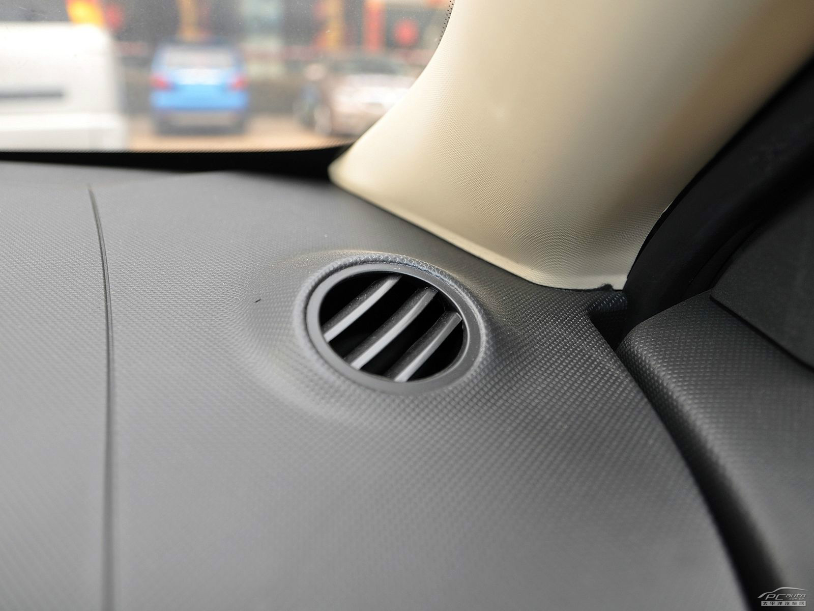 駿捷FSV內(nèi)飾高清大圖