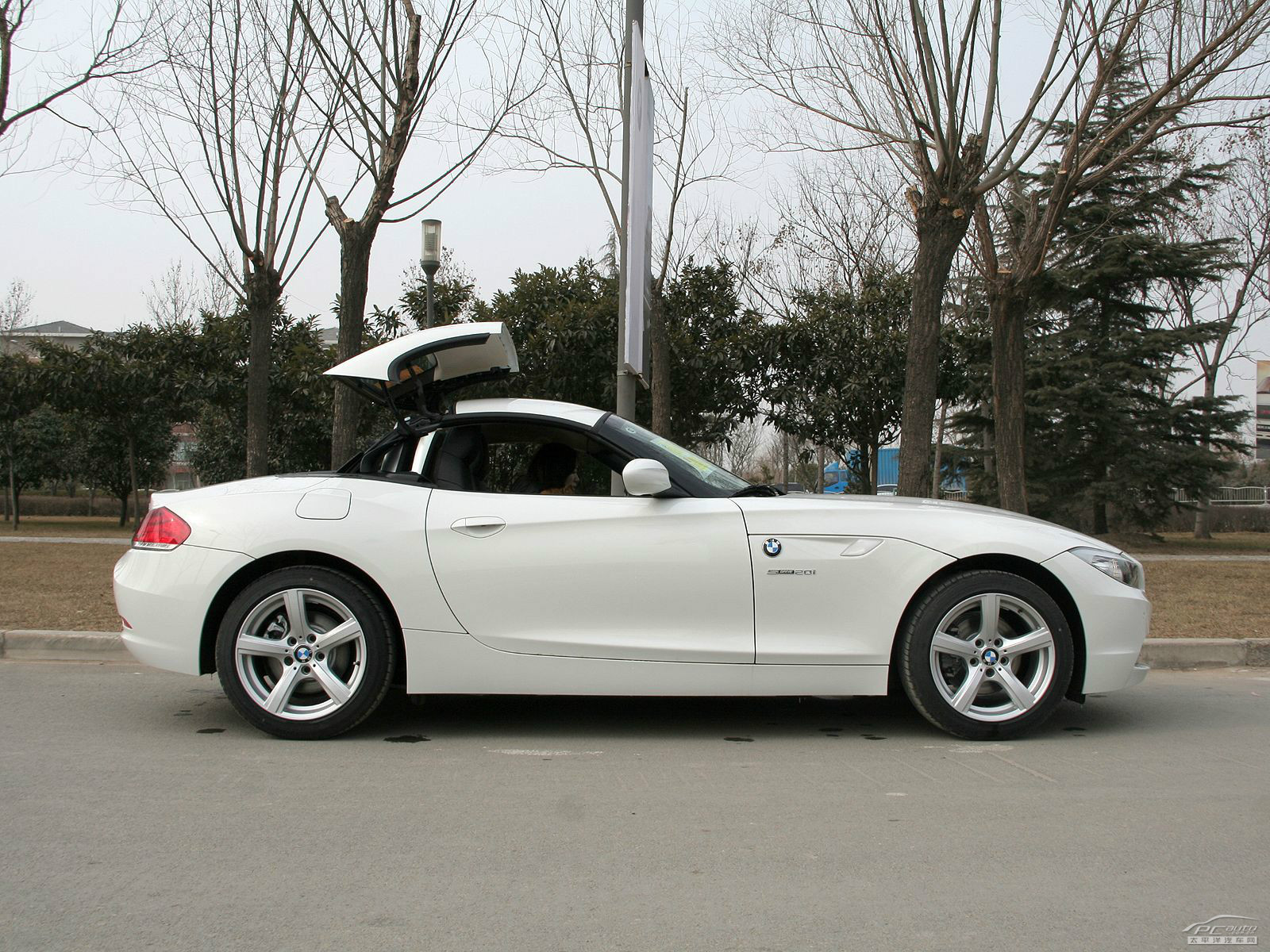 寶馬Z4外觀高清大圖