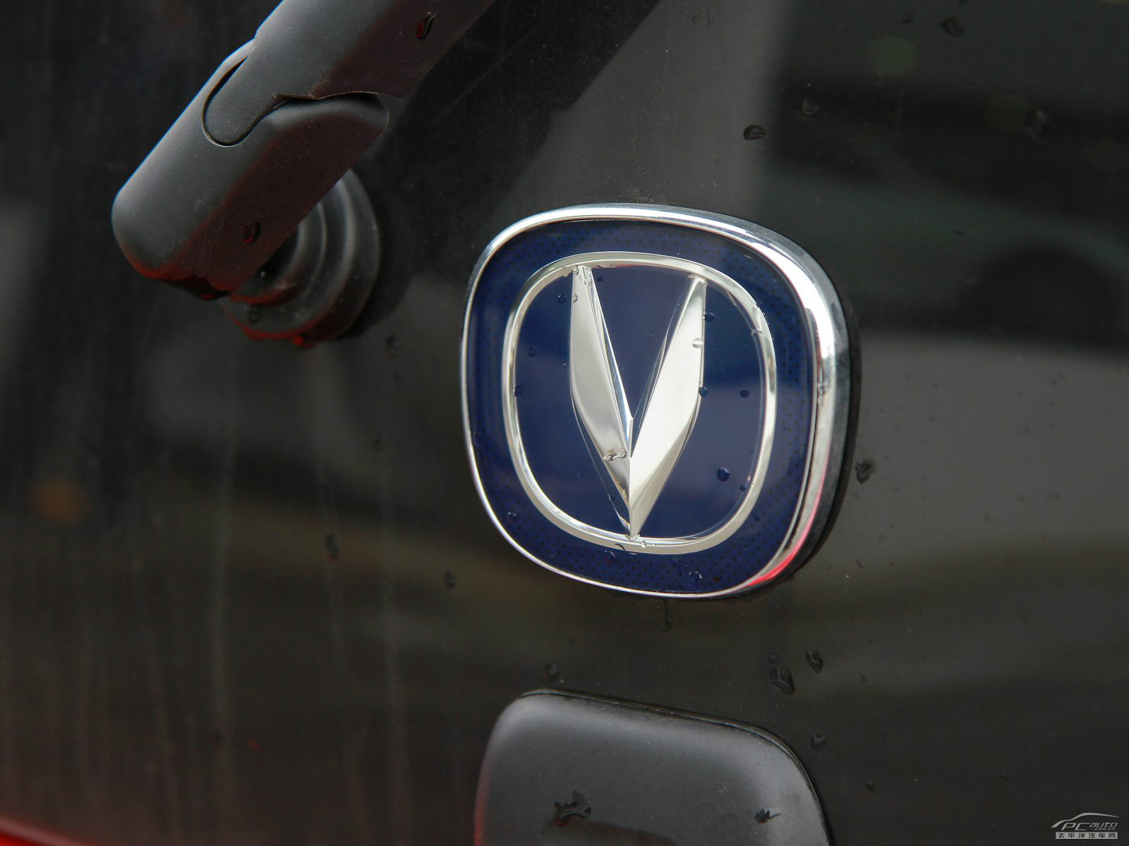 奔奔Mini外觀高清大圖