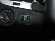 2012款 2.4L 兩驅(qū)舒適型 2012款 2.4L 兩驅(qū)舒適型