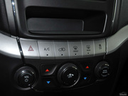 2012款 2.4L 兩驅(qū)舒適型 2012款 2.4L 兩驅(qū)舒適型