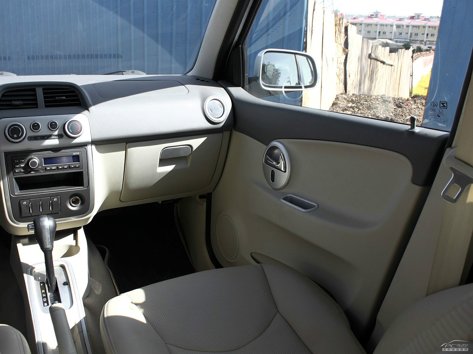 眾泰5008內飾高清大圖