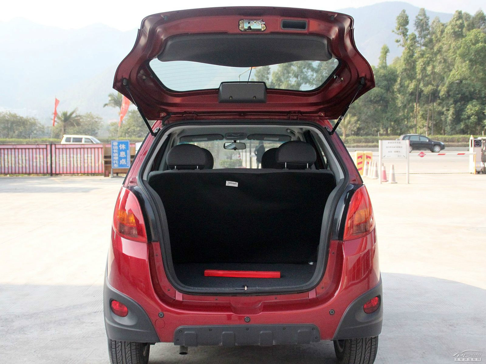 瑞麒X1內飾高清大圖