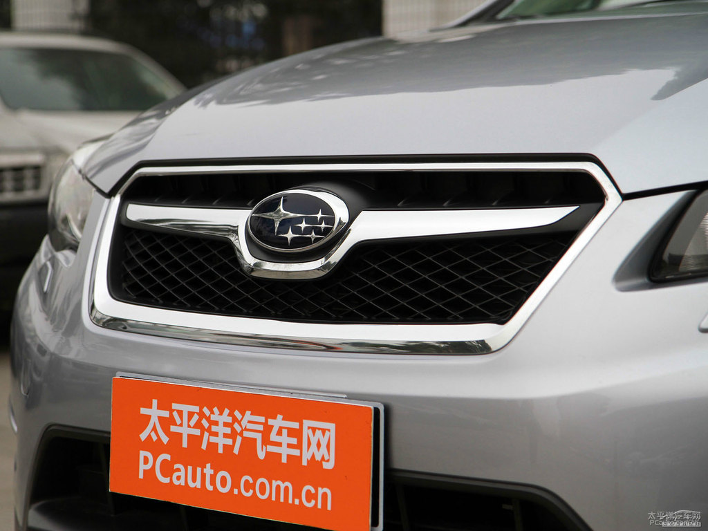耀目寒冰銀斯巴魯XV車頭外觀圖片