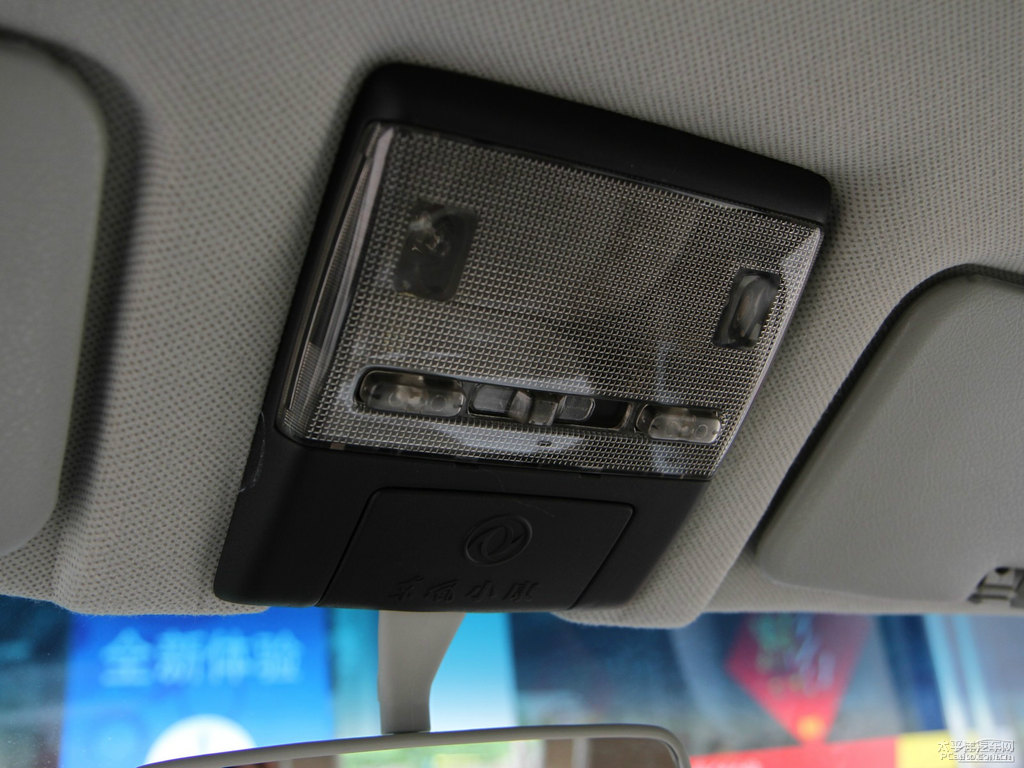 yɫ|LСV29܇(ni)DƬ