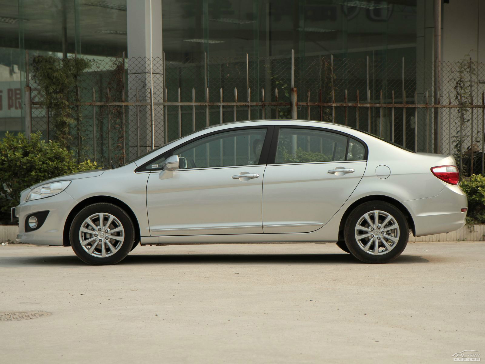 長(zhǎng)城C50外觀高清大圖