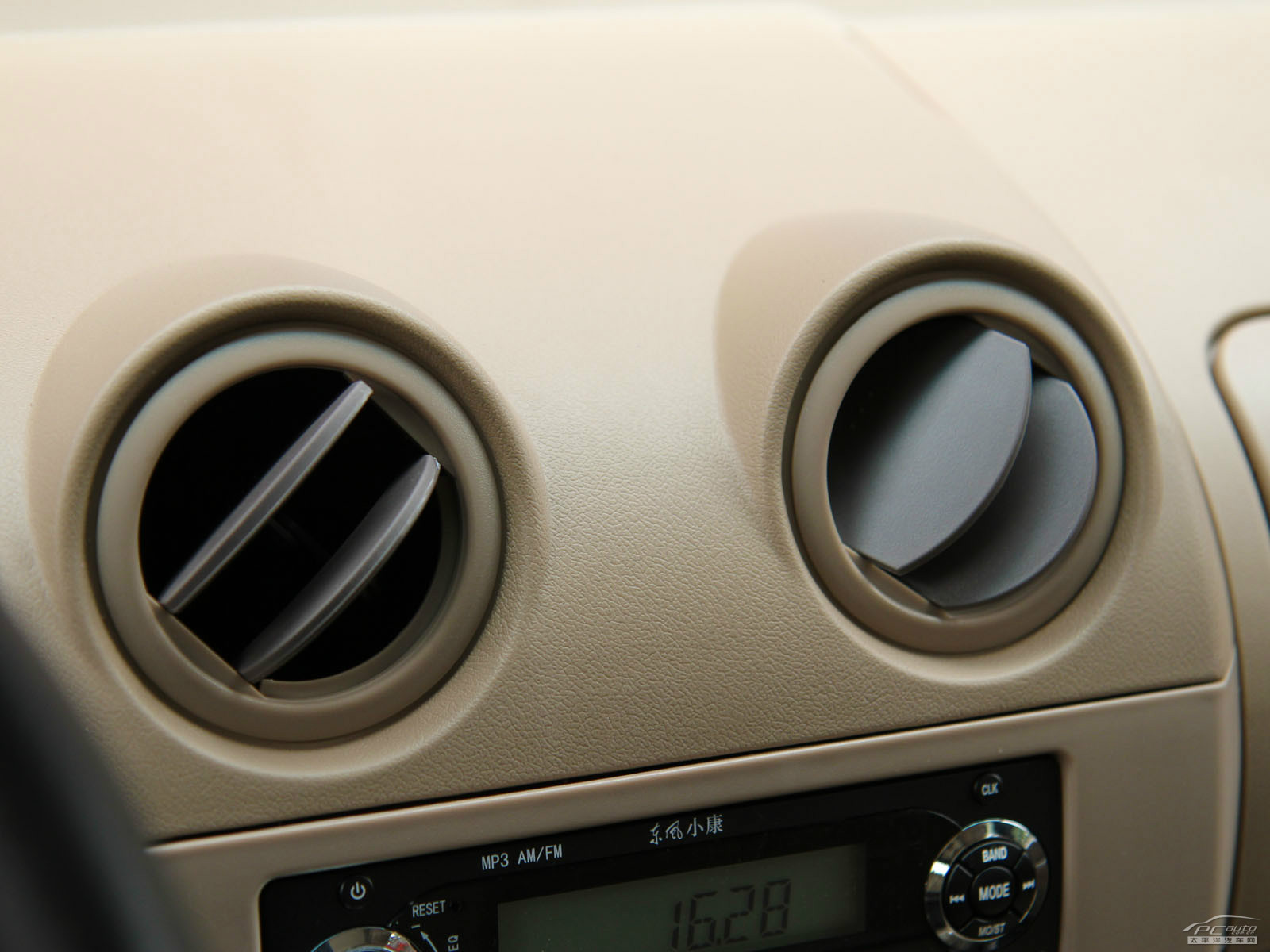 東風(fēng)小康V27內(nèi)飾高清大圖