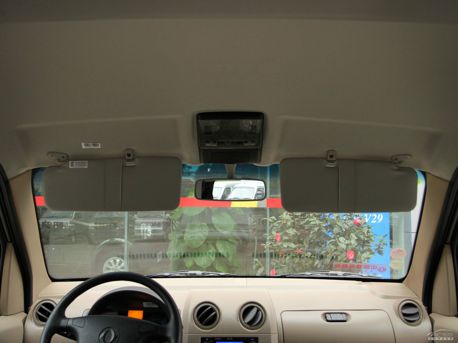 東風小康V27內(nèi)飾高清大圖