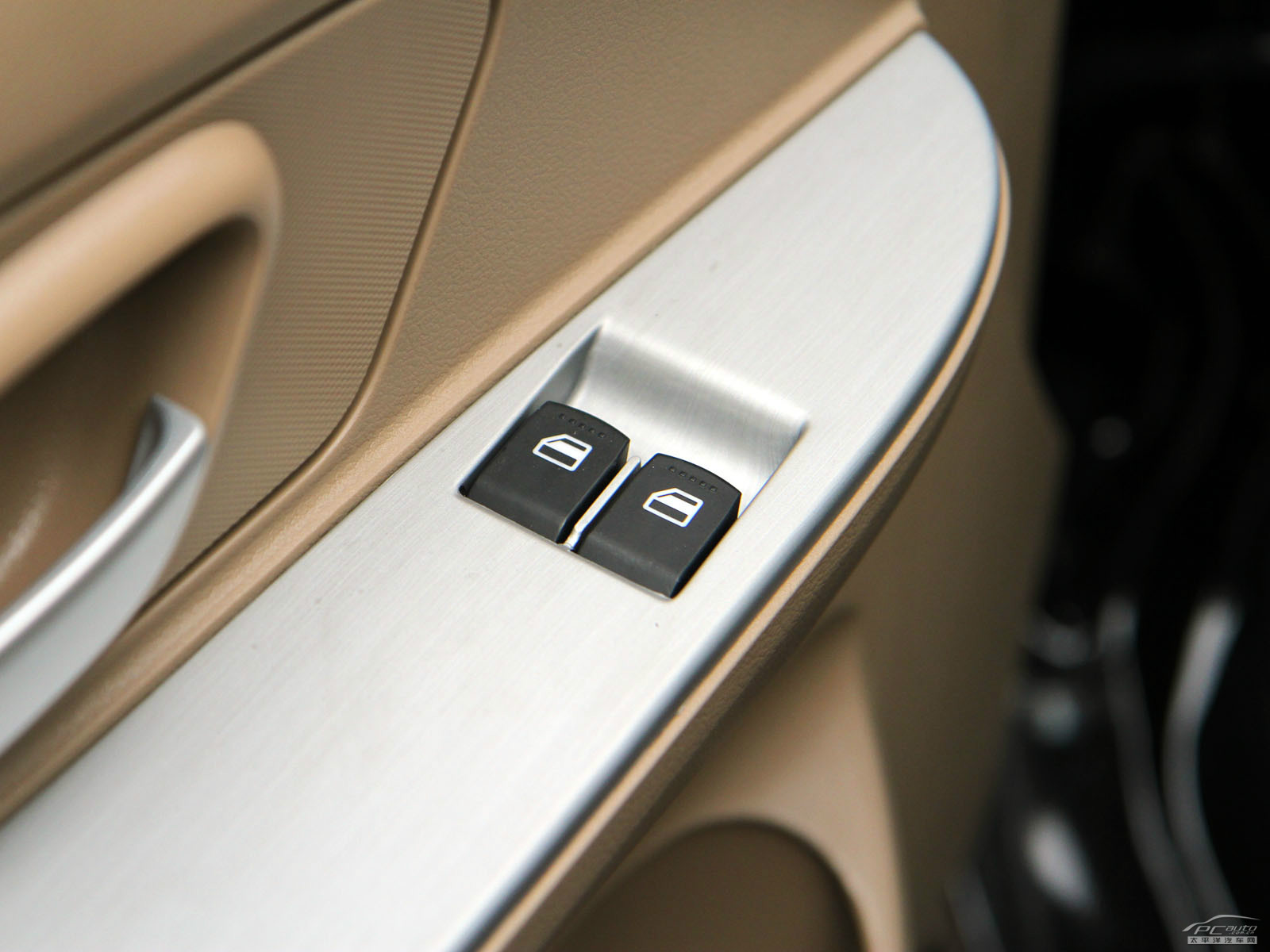 東風(fēng)小康V27內(nèi)飾高清大圖