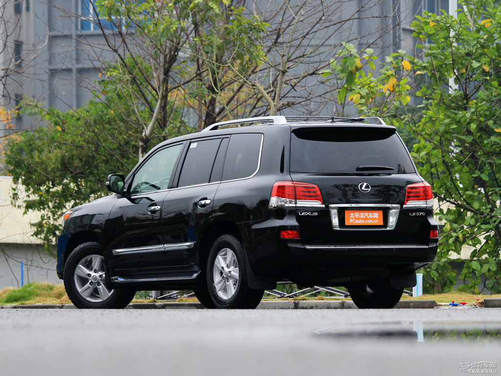 黑色雷克薩斯LX整車外觀外觀圖片
