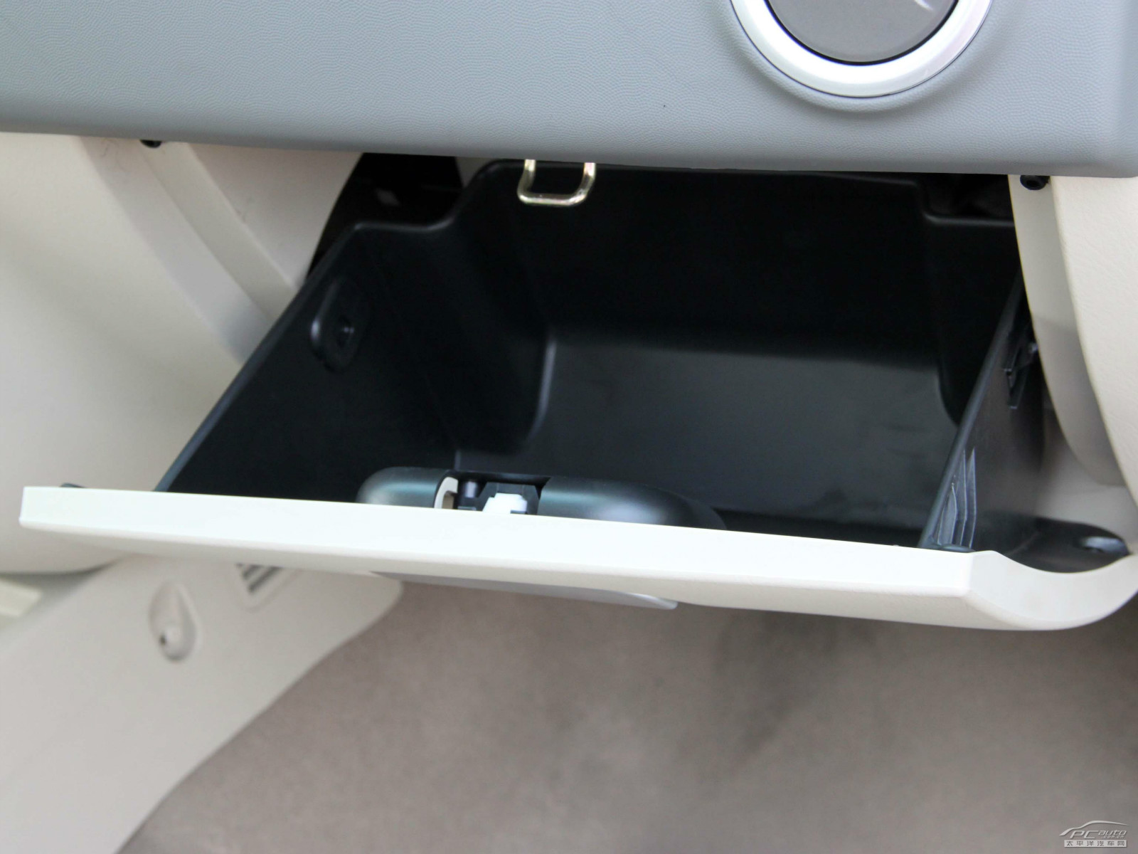 眾泰5008空間高清大圖