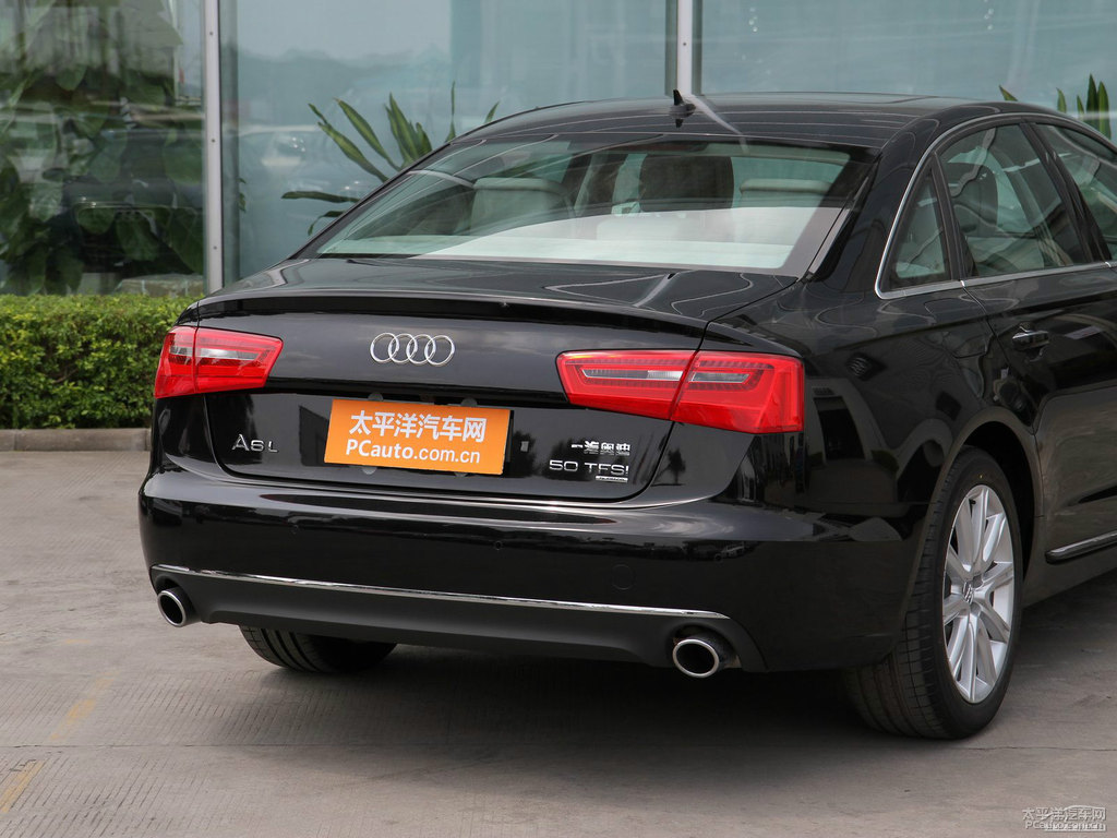 幻影黑奧迪A6L車(chē)尾外觀圖片