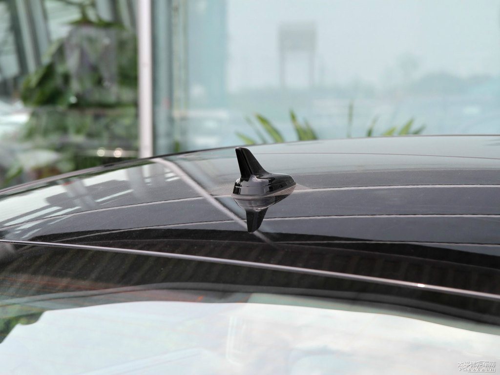 幻影黑奧迪A6L車身外觀圖片