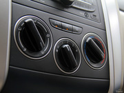 2012款 1.6L 自動(dòng)尊貴版  2012款 1.6L 自動(dòng)尊貴版