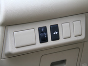 2012款 1.6L 自動(dòng)尊貴版  2012款 1.6L 自動(dòng)尊貴版