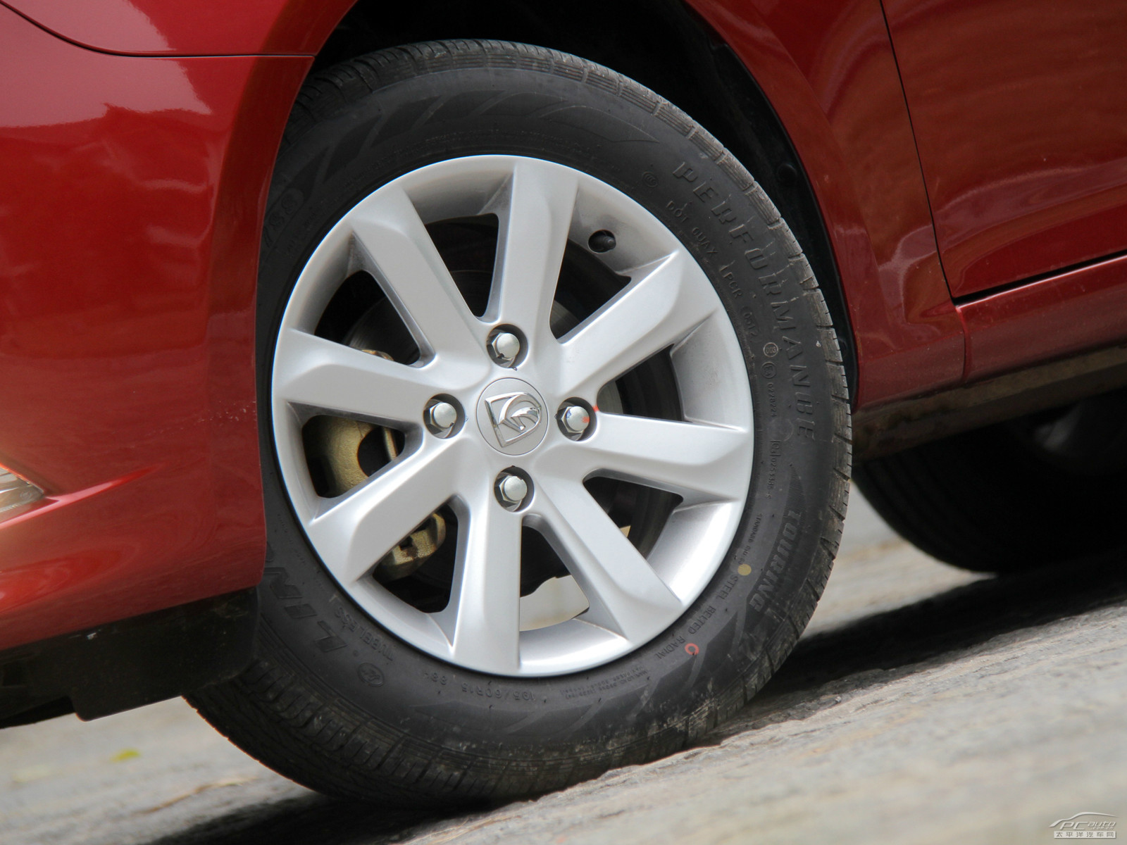 寶駿630細(xì)節(jié)高清大圖