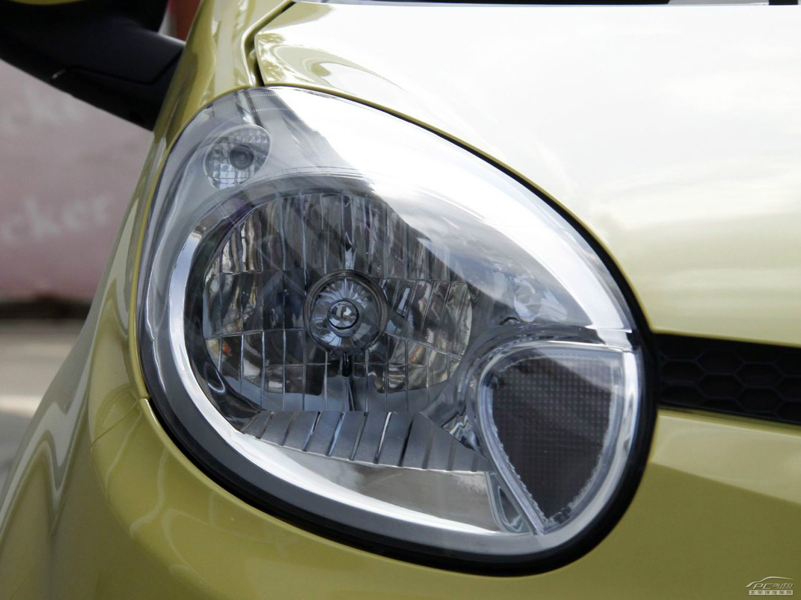 奔奔Mini外觀高清大圖