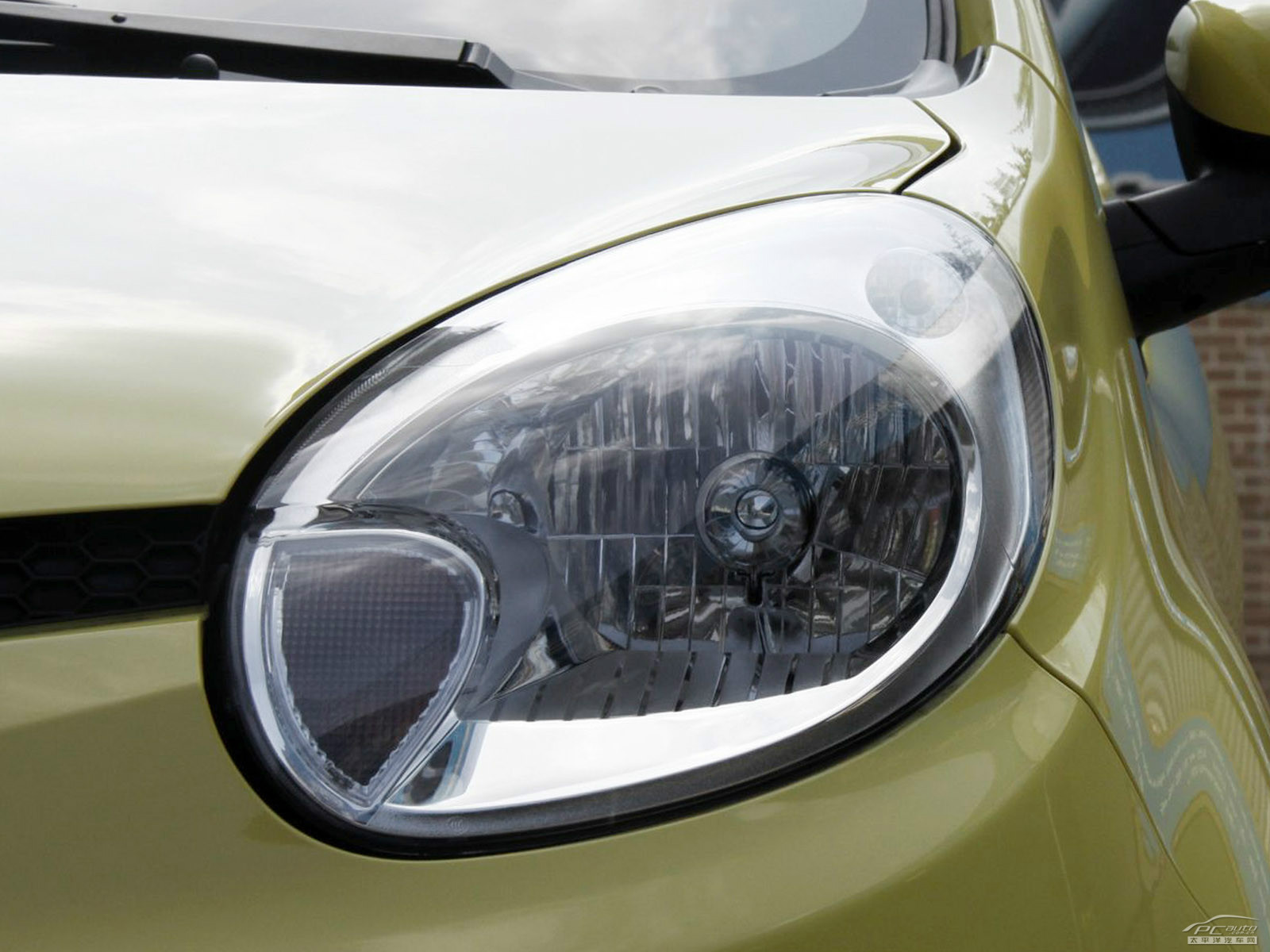 奔奔Mini外觀高清大圖