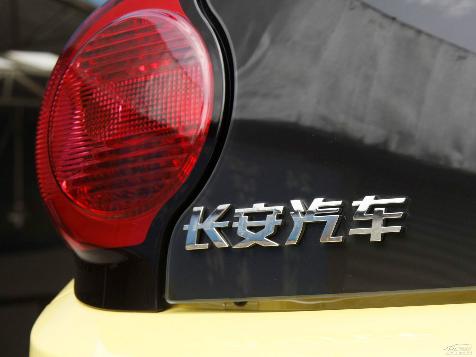 奔奔Mini外觀高清大圖