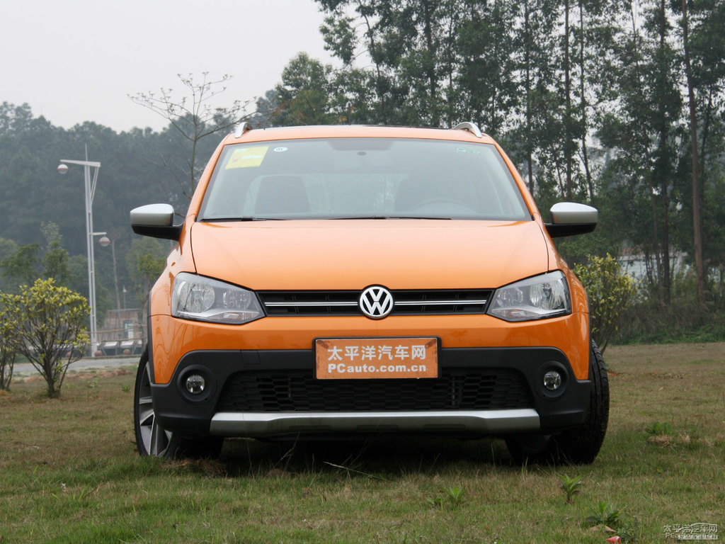 炫晶橙大眾Polo整車外觀外觀圖片