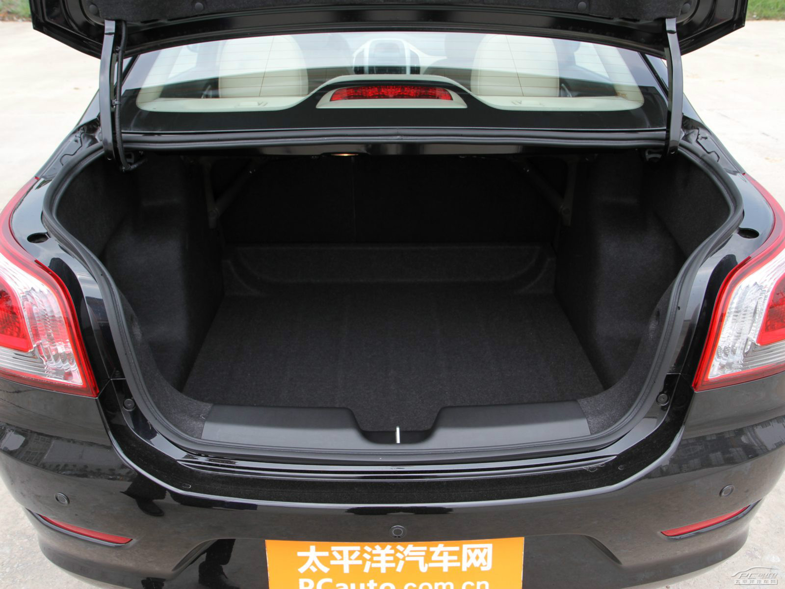 寶駿630空間高清大圖