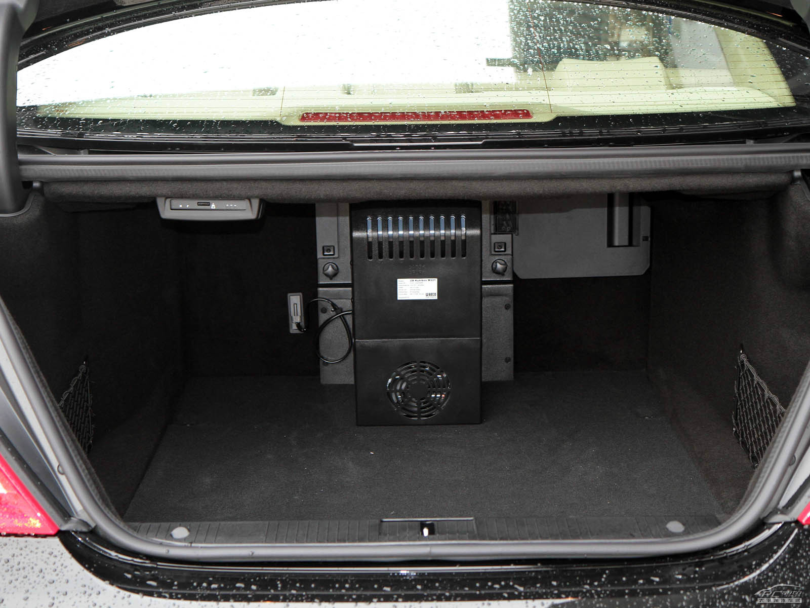 奔馳S級(jí)空間高清大圖