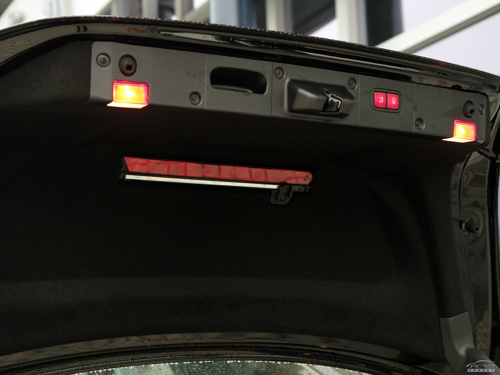 奔馳S級(jí)空間高清大圖