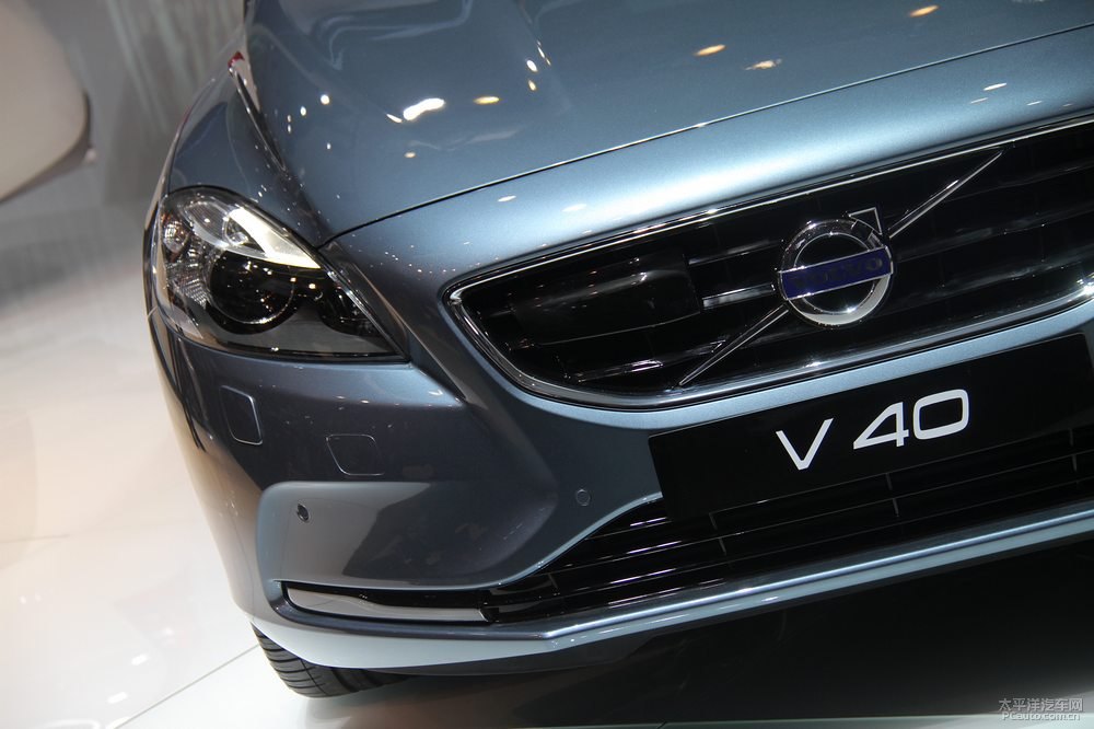 ֠V40DƬ