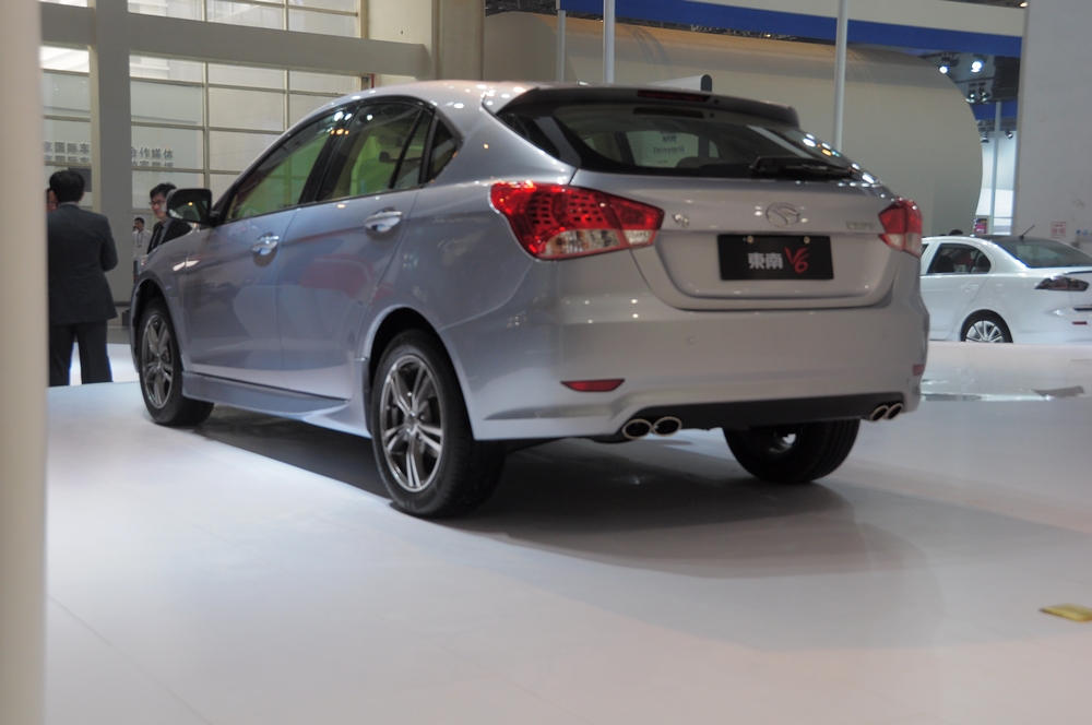 V6菱仕車展高清大圖