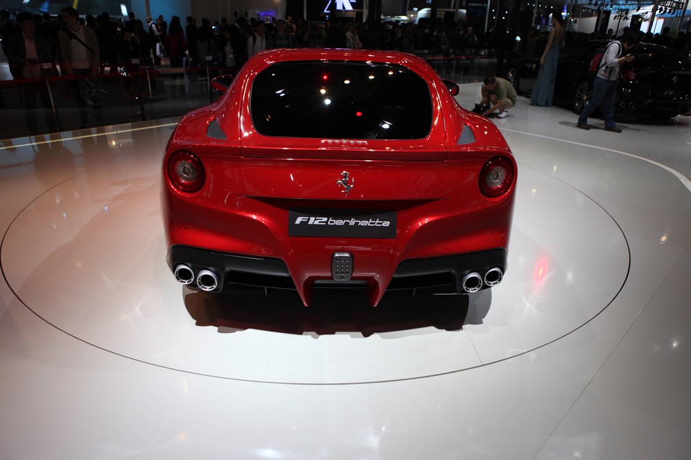 法拉利F12berlinetta車展高清大圖