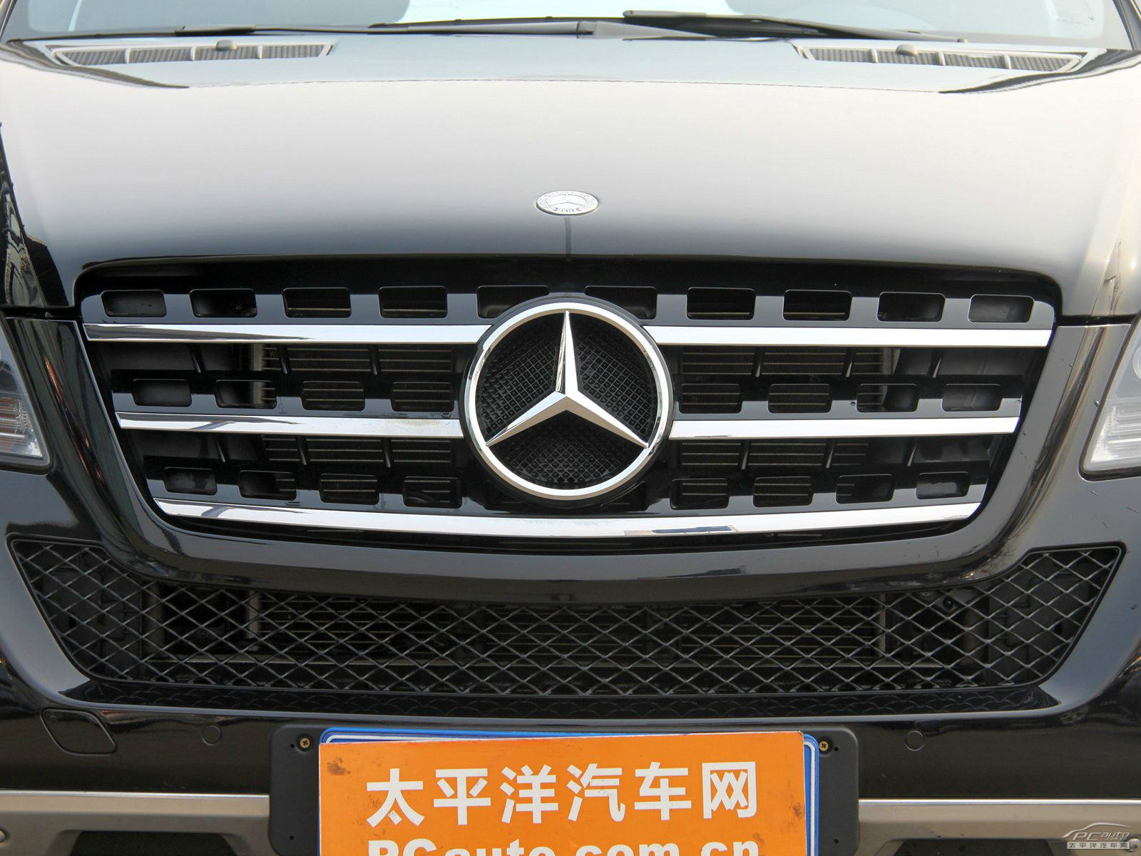 奔馳M級外觀高清大圖
