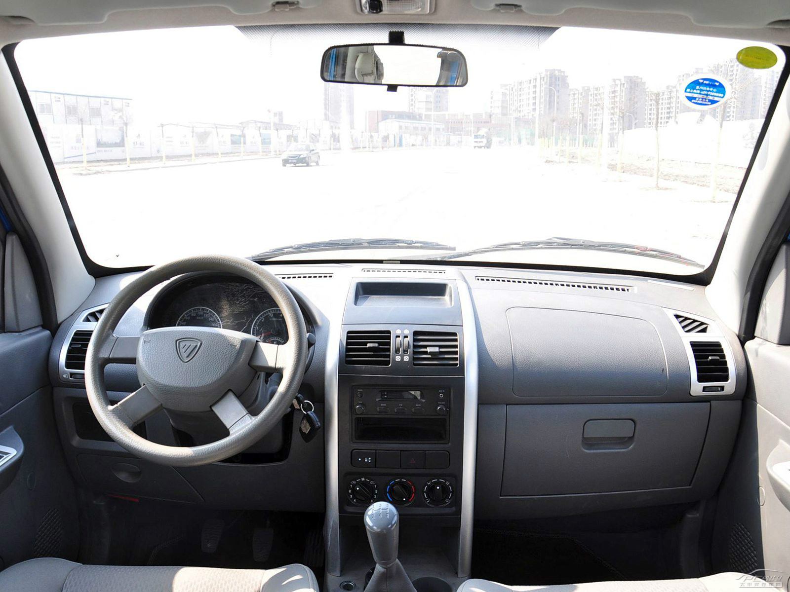 迷迪內(nèi)飾高清大圖