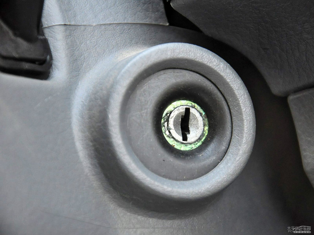 {(ln)ɫԵσ(ni)DƬ