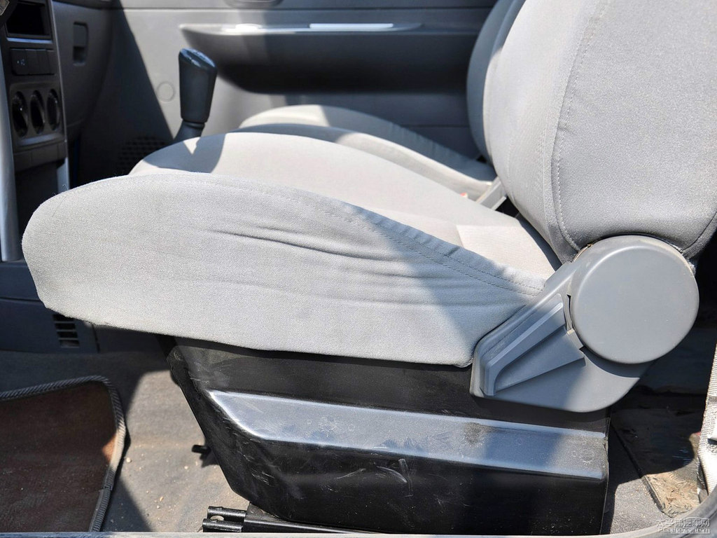 {(ln)ɫԵσ(ni)DƬ