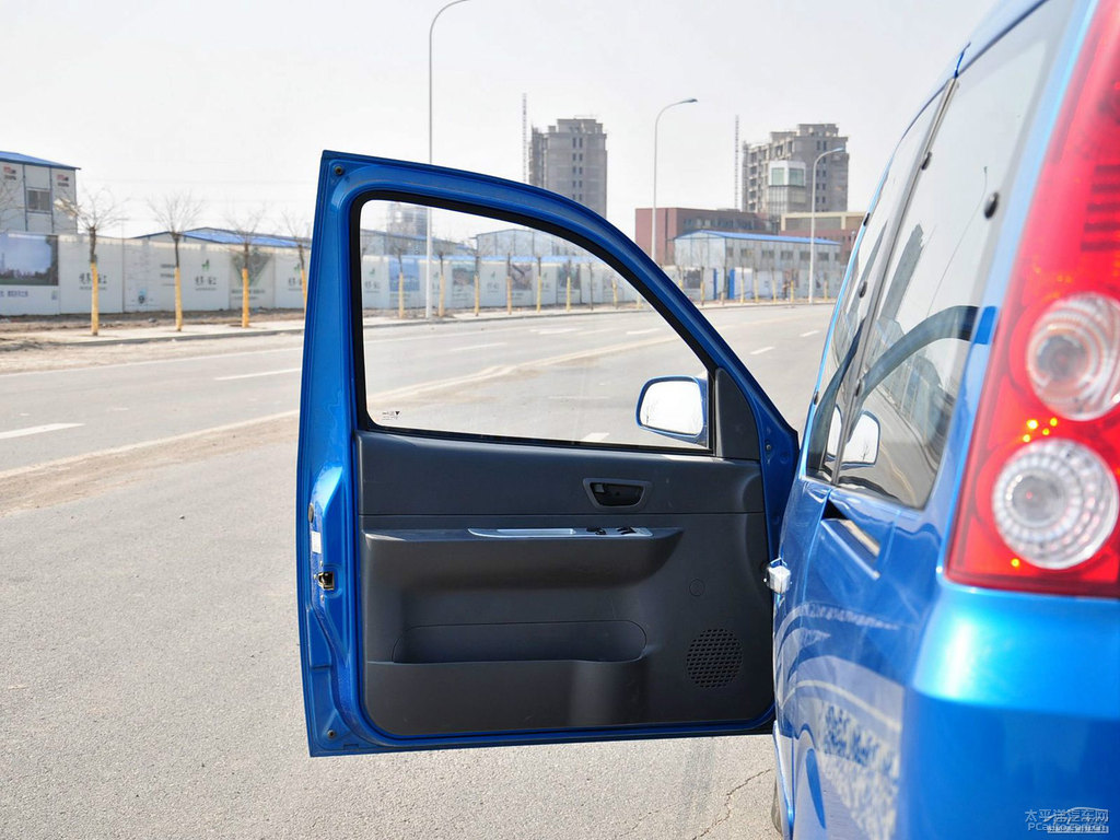 {(ln)ɫԵσ(ni)DƬ