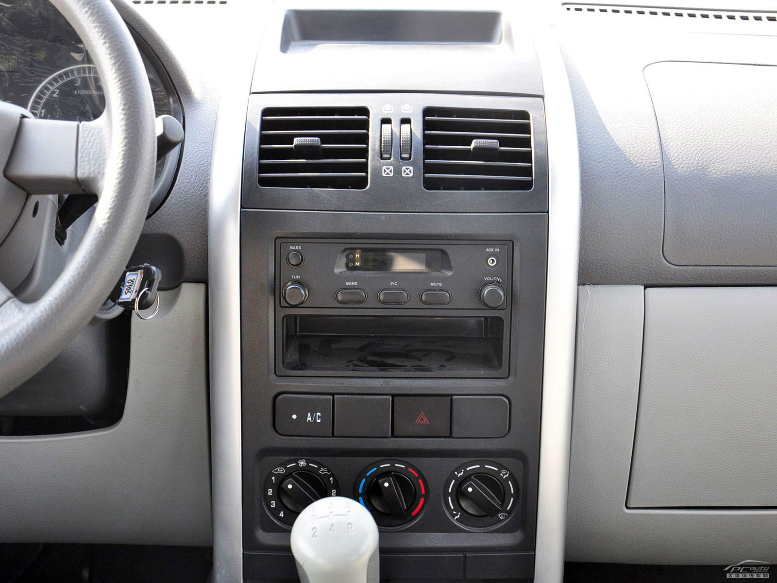 迷迪內(nèi)飾高清大圖