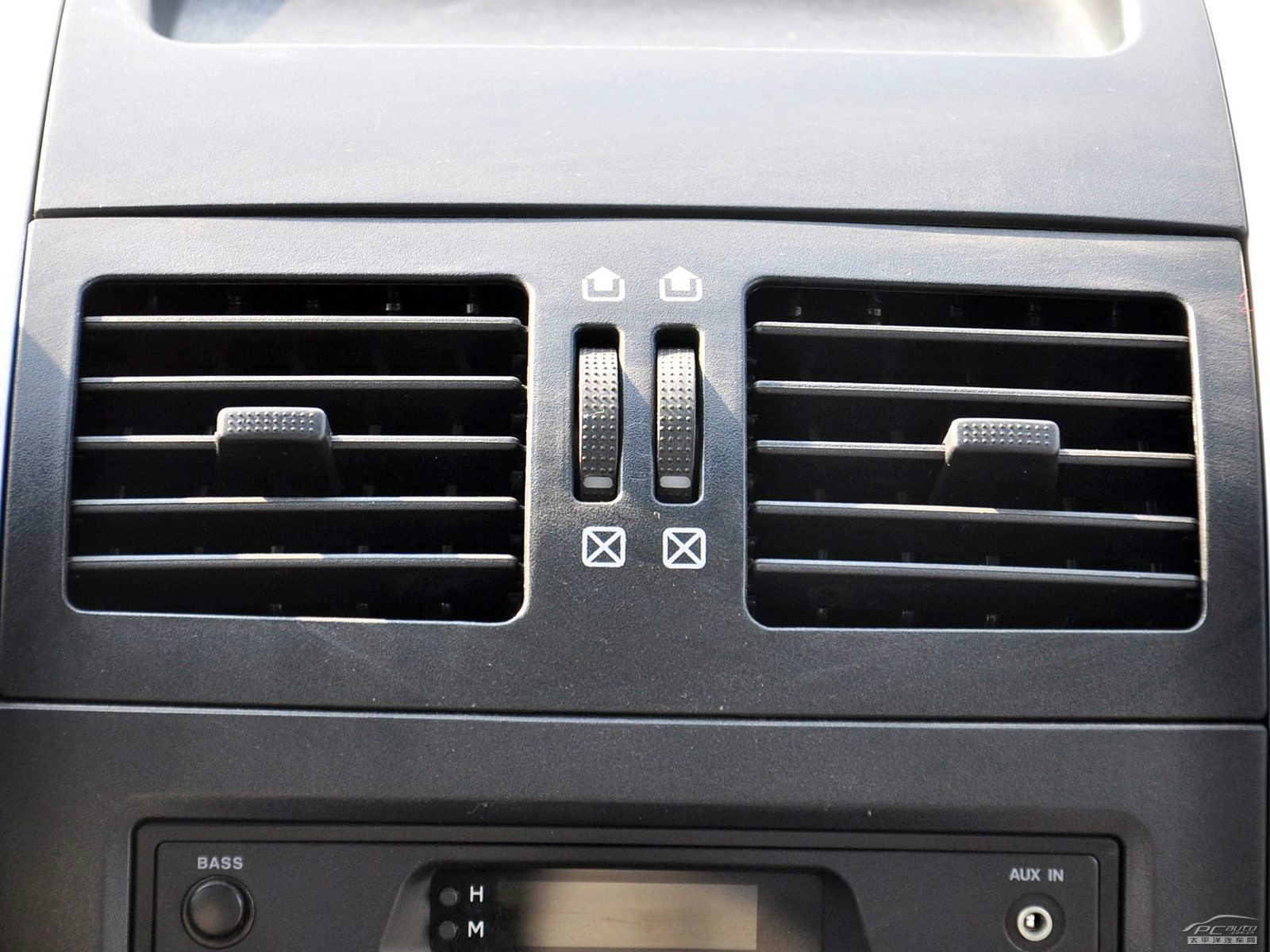 迷迪內(nèi)飾高清大圖