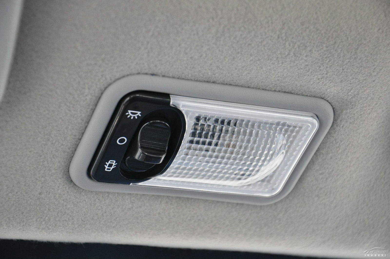 迷迪內(nèi)飾高清大圖