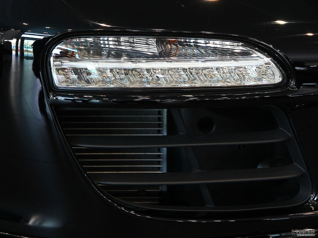 黑色保時(shí)捷911車頭外觀圖片