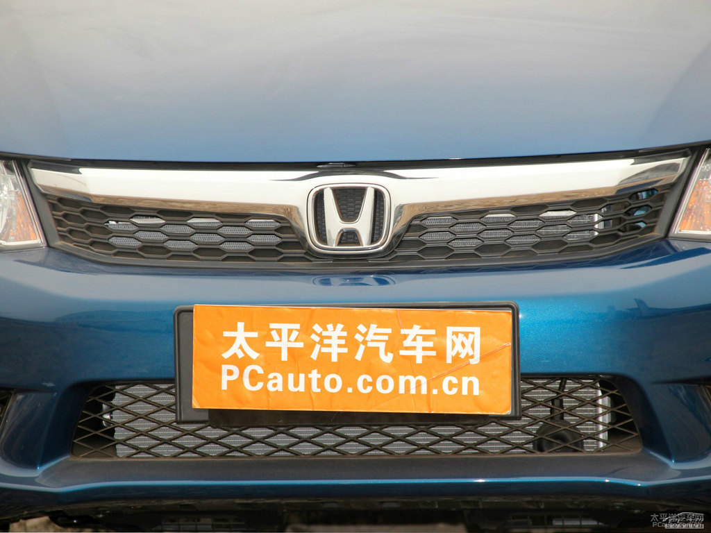 絢光藍思域車頭外觀圖片