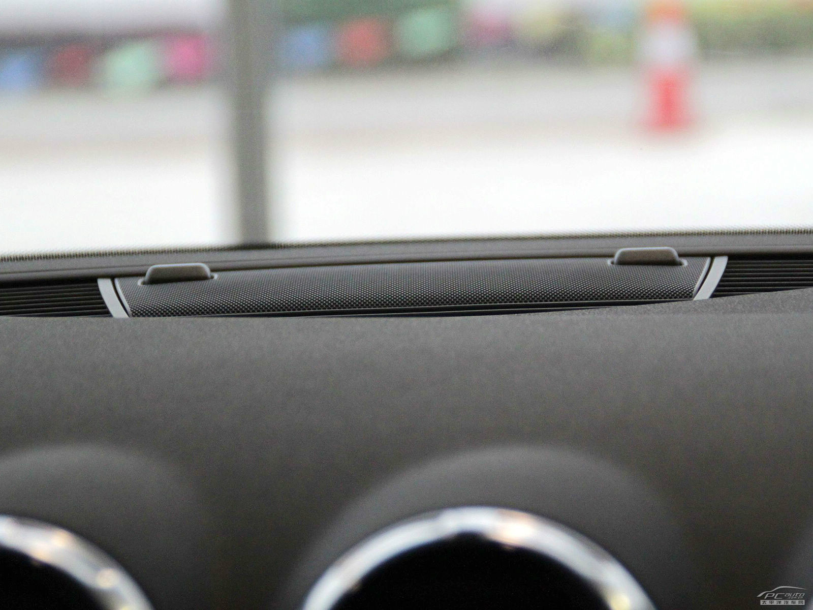 奧迪TT內(nèi)飾高清大圖