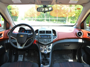 2011款 三廂 1.4L SE MT 2011款 三廂 1.4L SE MT